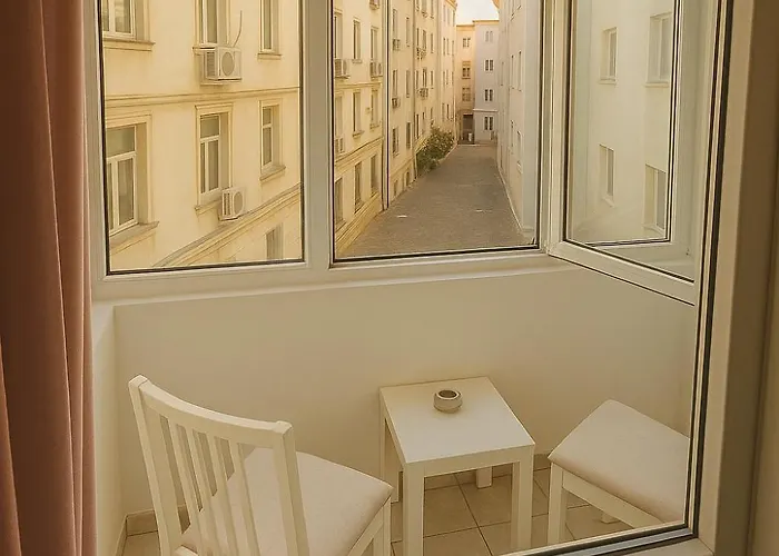 Victory Blue Sky At Old Town Apartment