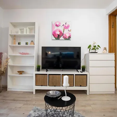 Victory Blue Sky At Old Town Apartman Bukarest