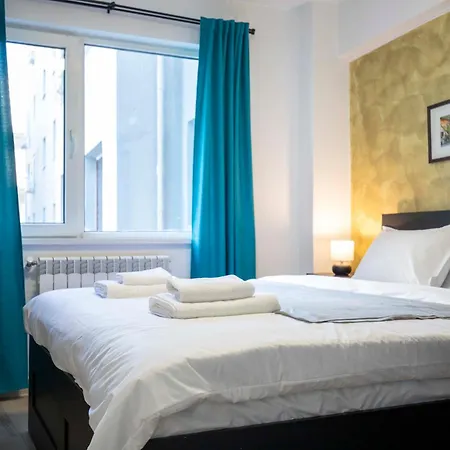 Victory Blue Sky At Old Town Apartman